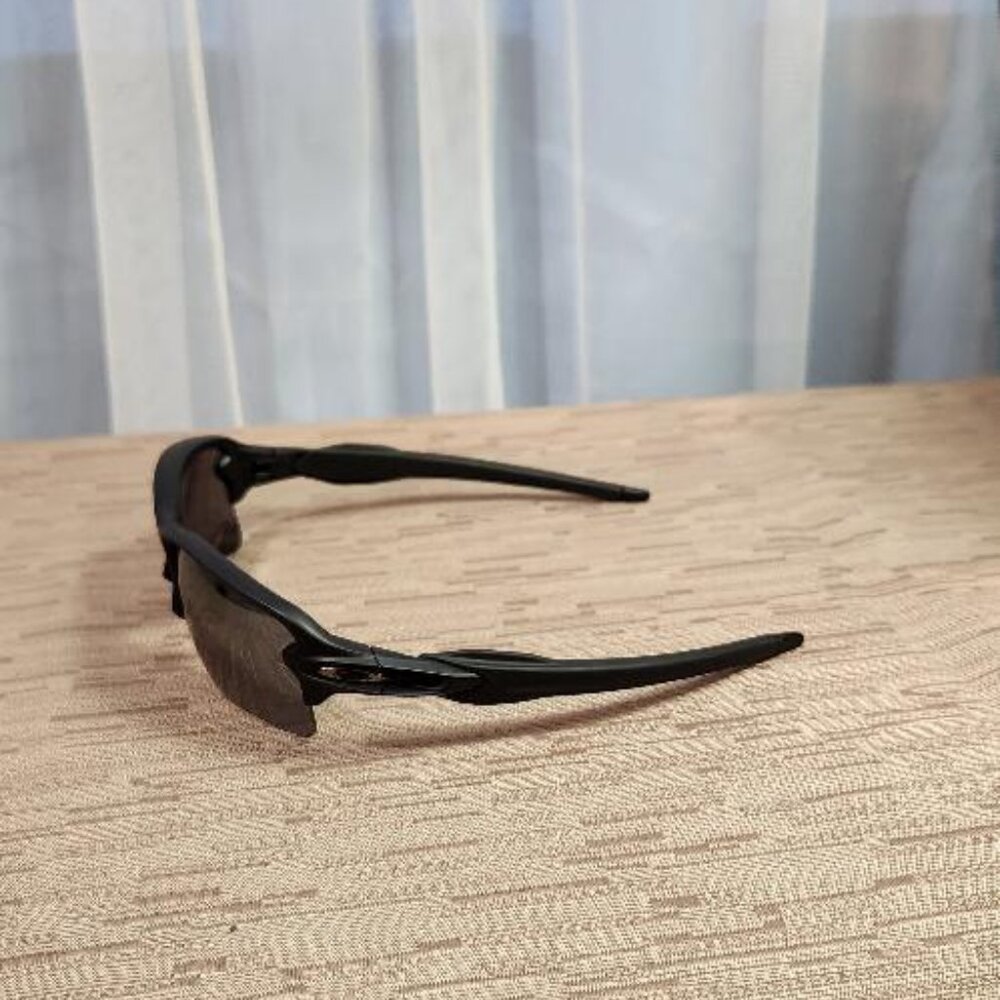 Oakley Flak 2.0 XXL Mens sunglasses Prizm Black lenses and Matte Black Frame - Picture 2 of 4